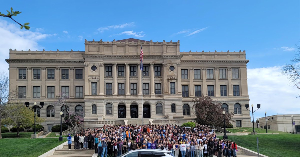 Congrats to all the Eagles who celebrated 'Purple Feather Day' today! We are proud of all the athletes who can balance being a student above being an athlete. You continue to make us #DowntownProud