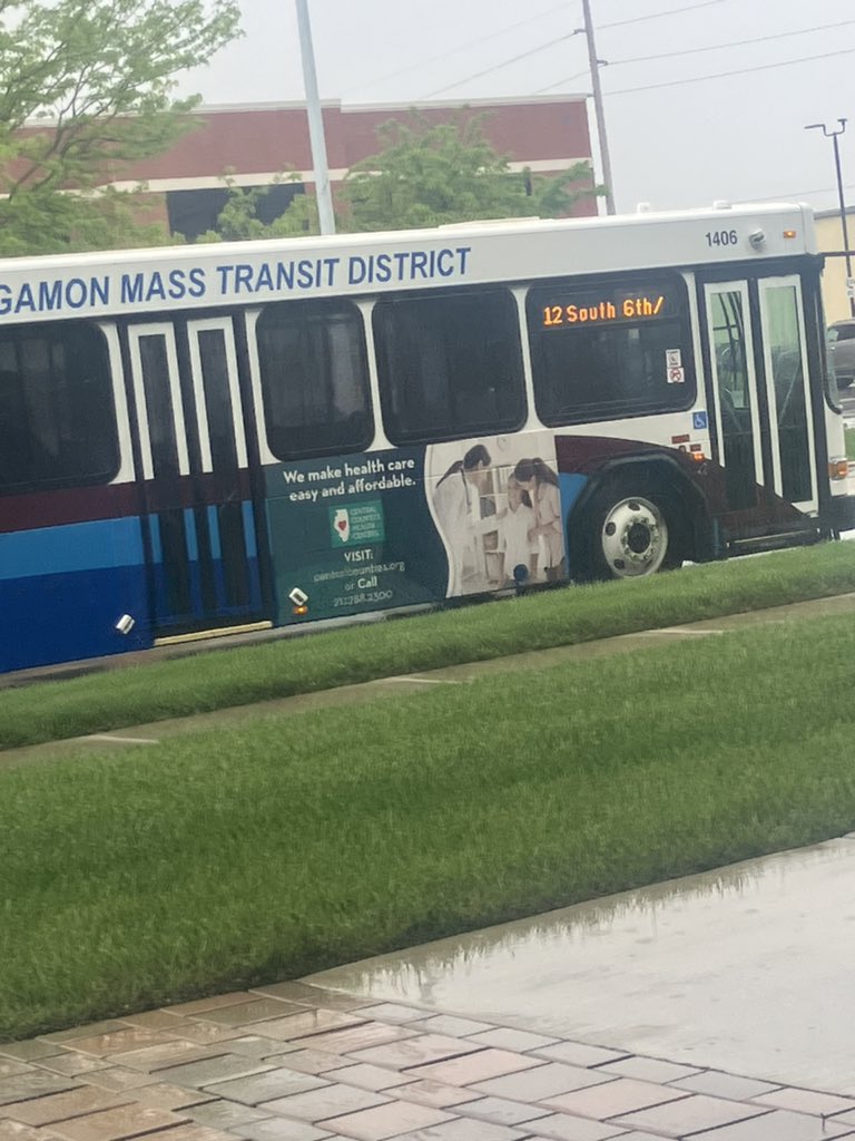 They have enough time to color coordinate #hatecrimes and attempt #humantrafficking. Hey @ILAttyGeneral drive around the fucking block and you can see these #hatecrimes in real time. @GovPritzker 

just take a fucking lunch break and DO YOUR JOB!