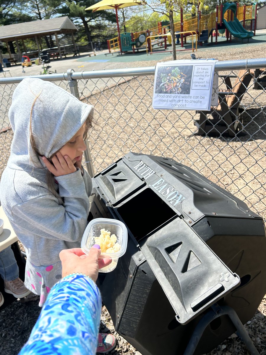 Primary Students are learning about recycling in Science in honor of Earth Day! They sorted materials into trash, compost, and recycling. We're lucky to have a compost bin in our Green School sponsored garden! #EarthDayEveryDay #outdooreducation @AACountySchools @AEchoEnvEdAACPS