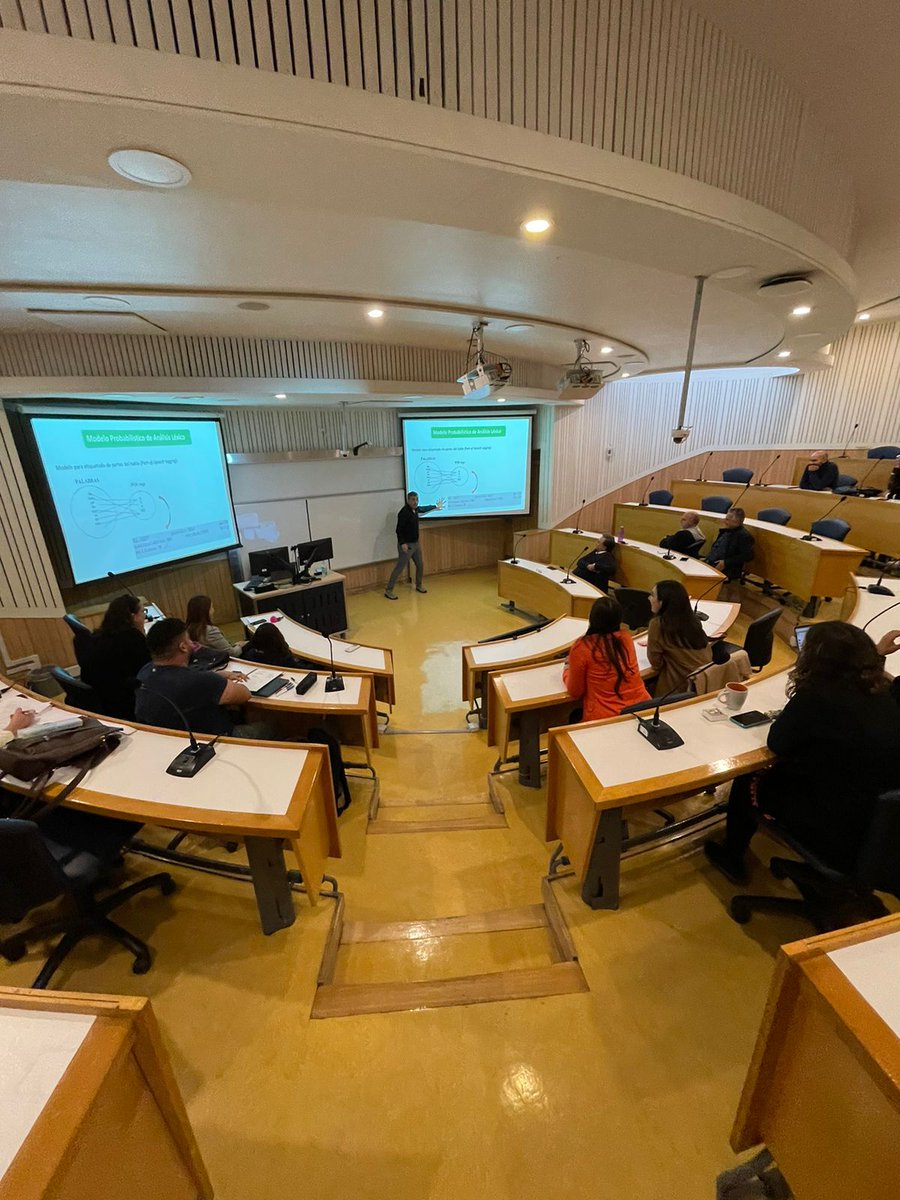 🎉 ¡Gran inauguración oficial del año académico del Doctorado en Neurociencia Social y Cognición de la Escuela de Psicología! 🧠✨ Damos una cálida bienvenida a nuestros nuevos estudiantes en esta nueva etapa que hoy inician.
