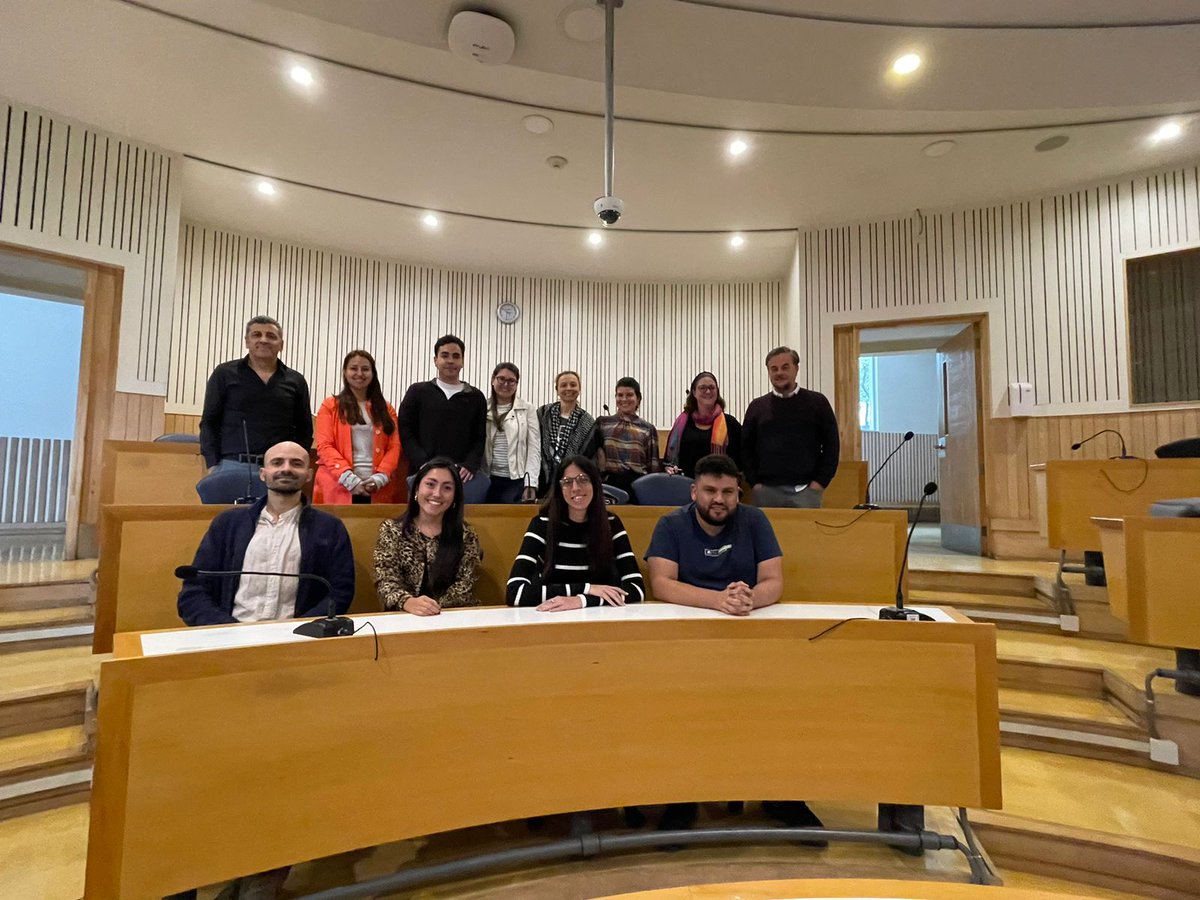 cscn_uai's tweet image. 🎉 ¡Gran inauguración oficial del año académico del Doctorado en Neurociencia Social y Cognición de la Escuela de Psicología! 🧠✨ Damos una cálida bienvenida a nuestros nuevos estudiantes en esta nueva etapa que hoy inician.