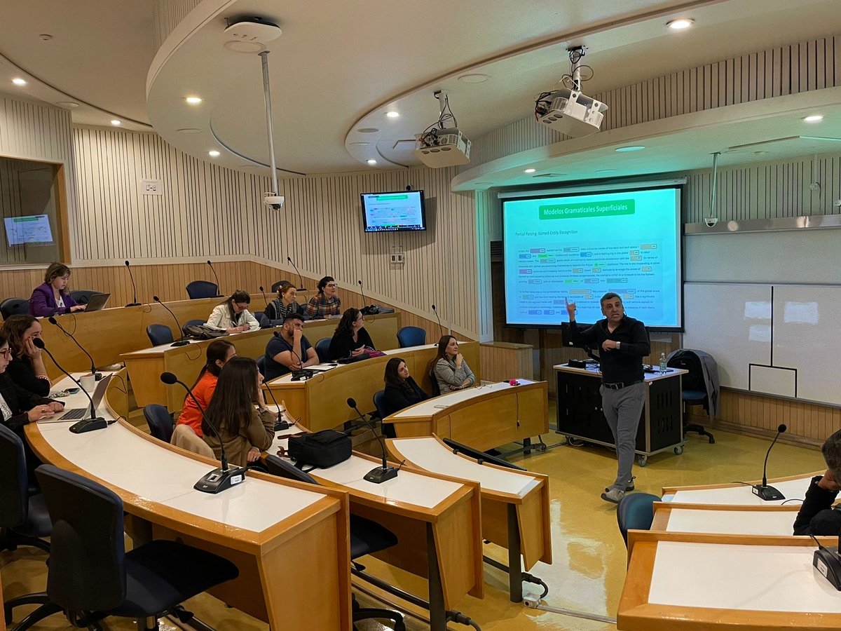 cscn_uai's tweet image. 🎉 ¡Gran inauguración oficial del año académico del Doctorado en Neurociencia Social y Cognición de la Escuela de Psicología! 🧠✨ Damos una cálida bienvenida a nuestros nuevos estudiantes en esta nueva etapa que hoy inician.