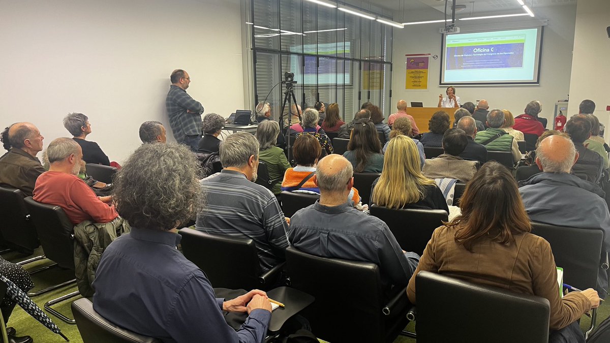 Llenazo en la Biblioteca Foral de ⁦@Bizkaia⁩ para escuchar a ⁦@HelenaMatute⁩, catedrática de Psicología de ⁦@deusto⁩, hablar de “Desinformación y psicología” dentro del ciclo “Mentiras”, organizado por ⁦@cescept⁩ para ⁦@Bizkaia⁩.