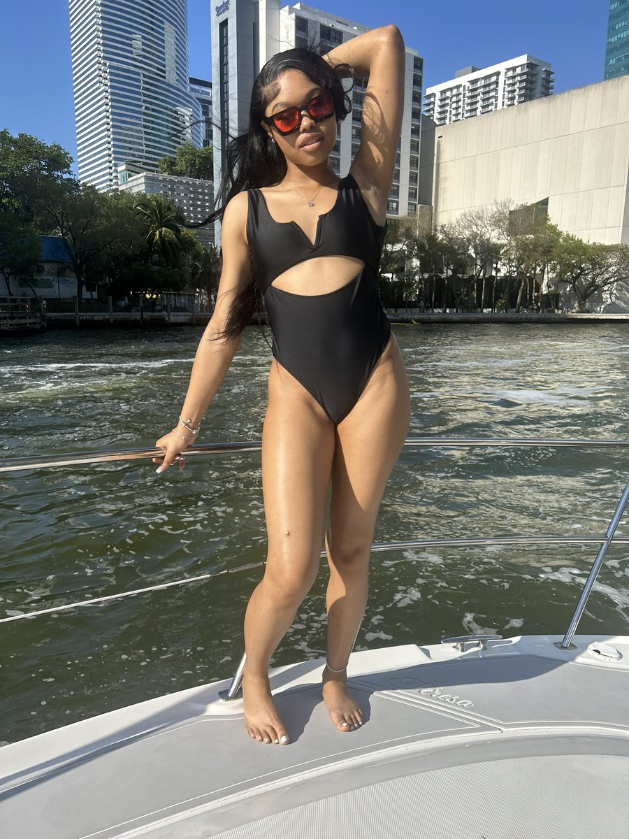 amariaak's tweet photo. Miami was funnnn https://t.co/aKL0HJhnPc