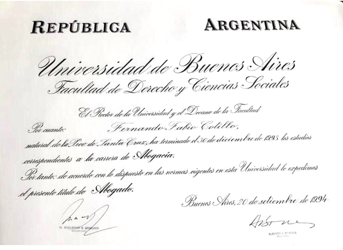 CotilloFernando's tweet photo. Soy de la Facultad de Derecho de la UBA, siendo estudiante transité una de las etapas más importante de mi vida. Como graduado me siento orgulloso, porque  la educación pública de calidad y el conocimiento generan igualdad y derechos en la Argentina #YoVoy https://t.co/92vrb2CYlE
