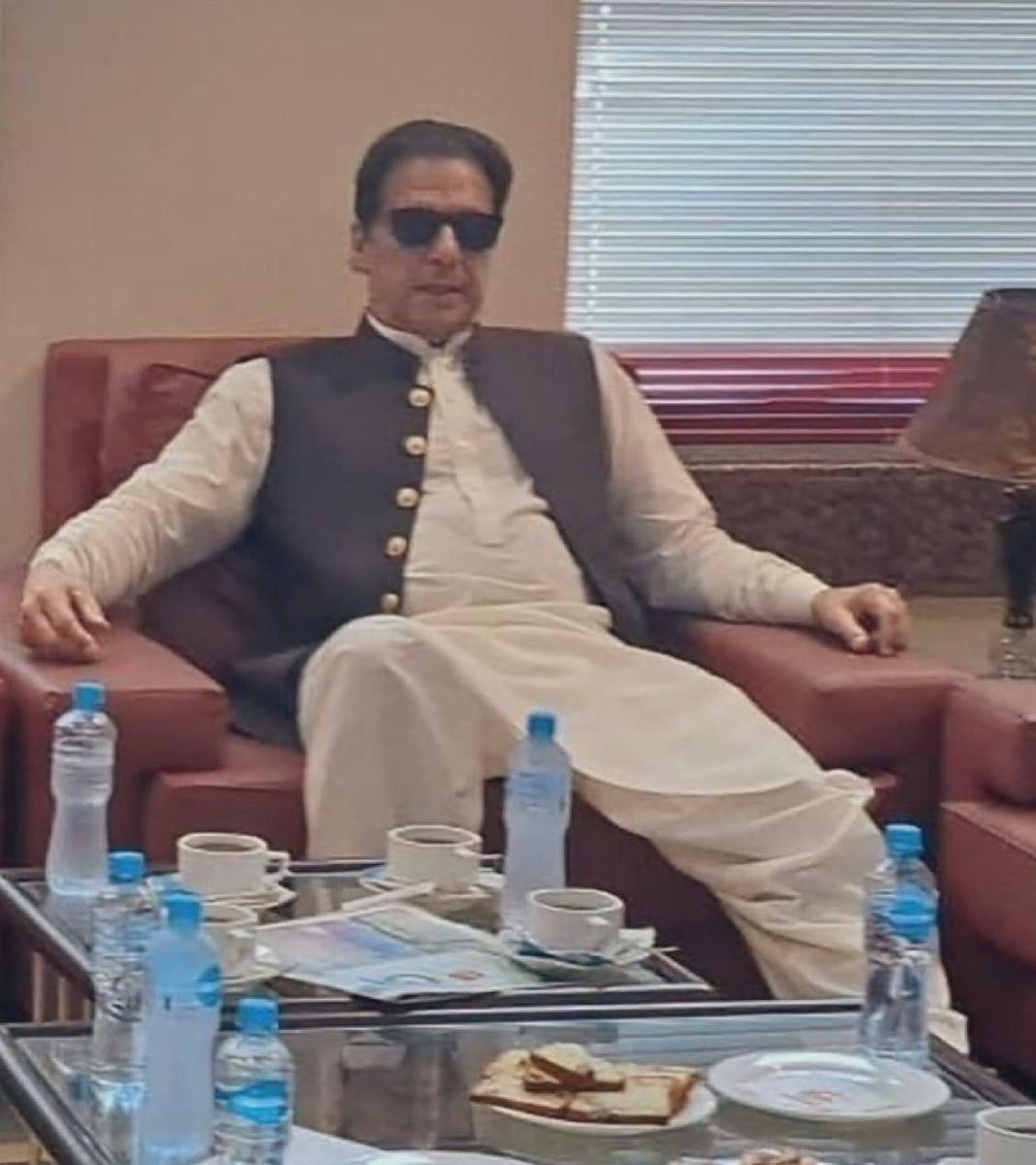 *یہ خبر کہاں کہاں آگ لگاۓ گے*🔥

*ہم ڈیل کے انتظار میں نہیں بلکہ ڈیل کرنے والے ہماری ایک ہاں کے انتظار میں بیٹھے ہوئے*
علیمہ خان 🔥