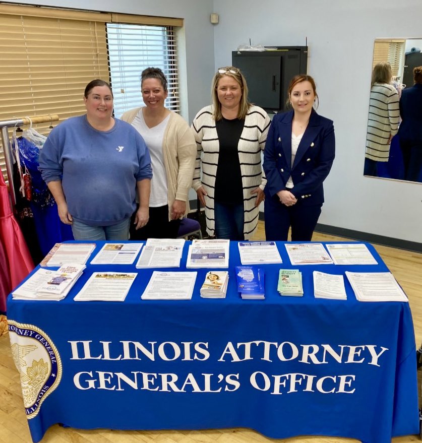 ILValleyYMCA's tweet photo. What a nice turnout for our #YMCA Senior Lunch & Learn today! Thank you to the @ILAttyGeneral
representative for the informative information on identity theft & Aperion Care for the delicious food!
NEXT DATE: May 21st | 11am-12pm
#seniorgroup #lunchdate #friendship #ForABetterUs https://t.co/ZUspSb6k4o