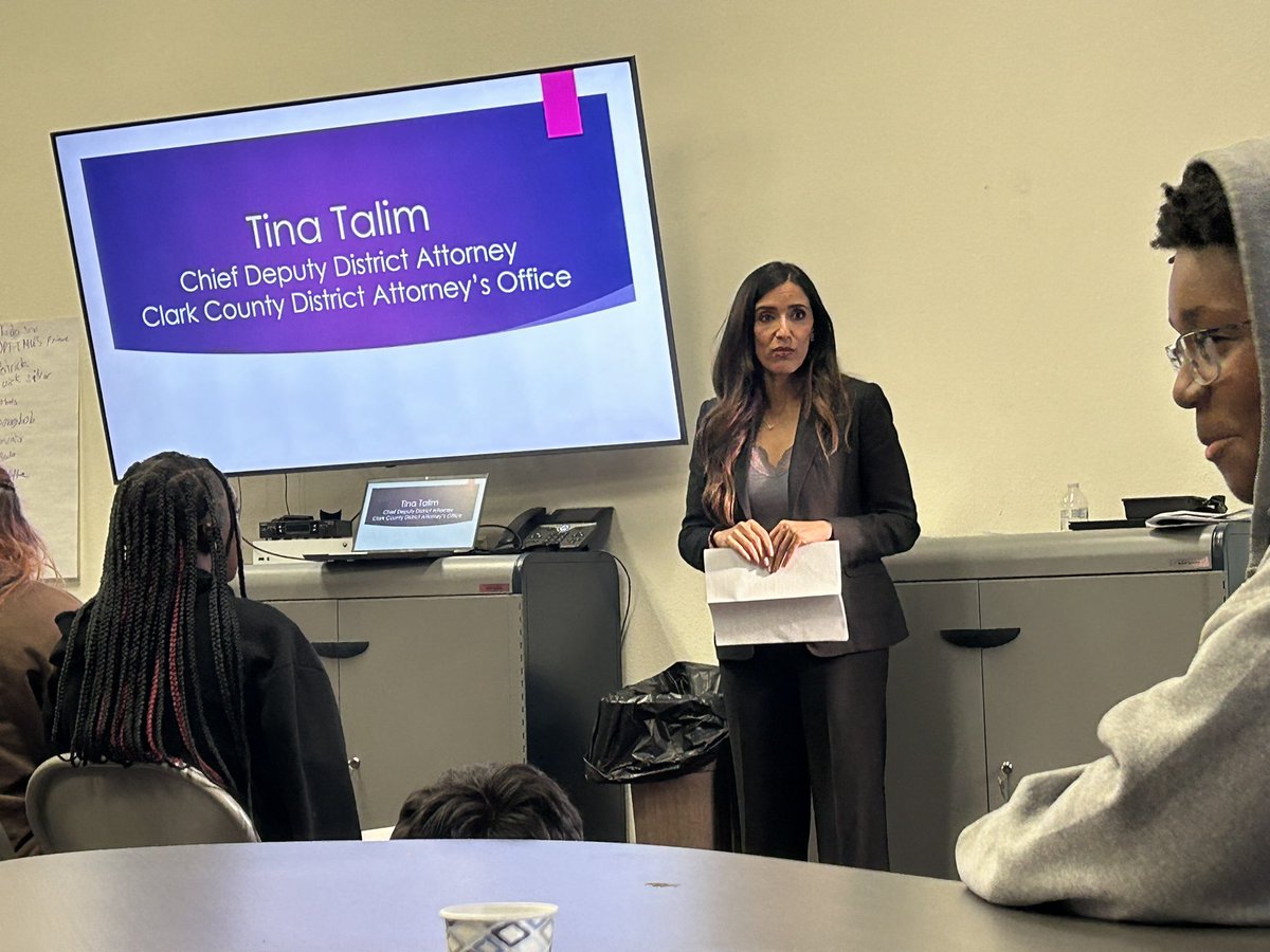 LVMPD Lt. Ailee Burnett and Chief Deputy District Attorney Tina Talim talk Opioid dangers with kids at the Boys and Girls Club.  #OnePillCanKill
Special thanks to the teen founders of “Operation Drug Free me” for speaking to their peers!