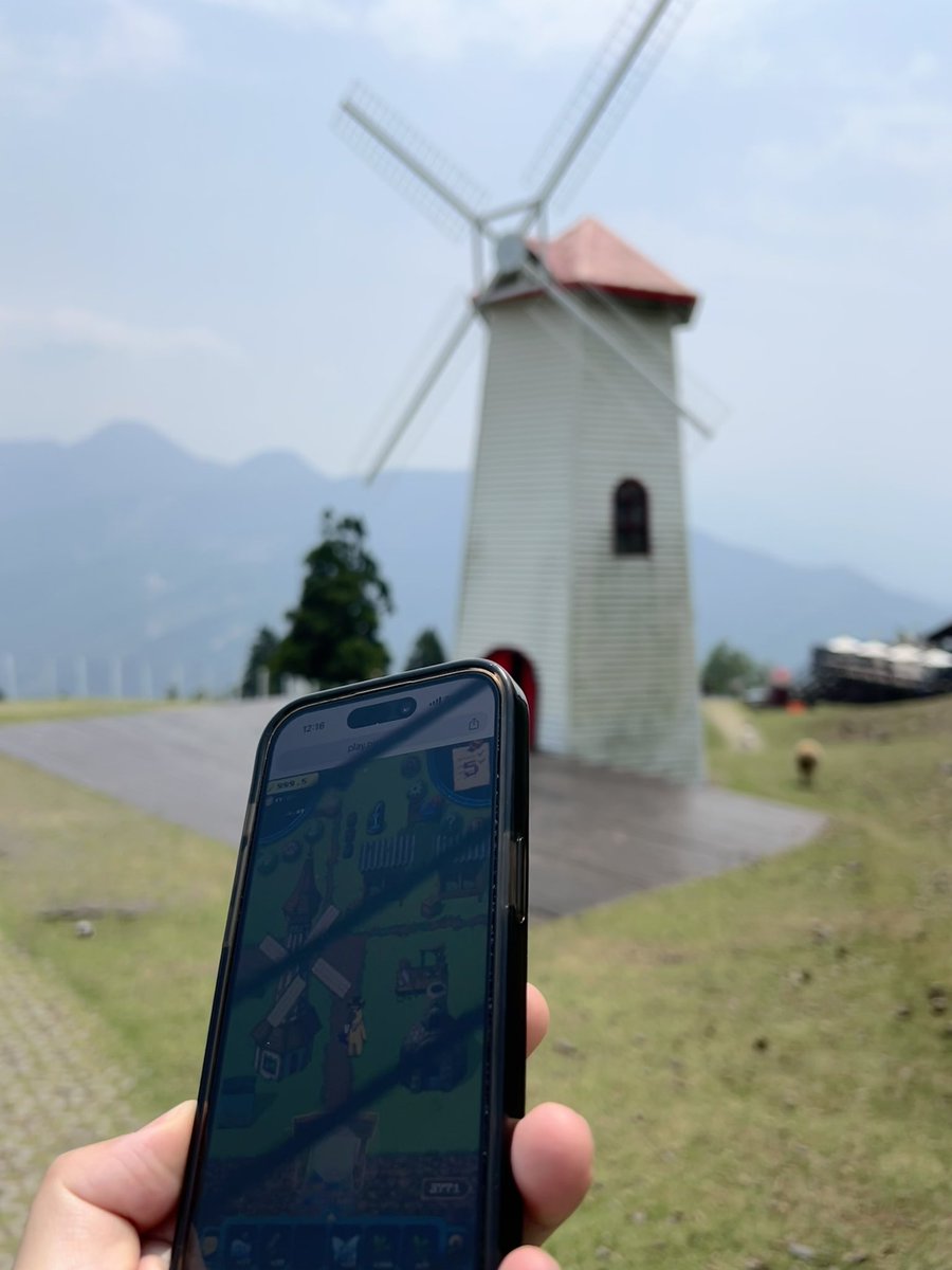 ThanasAxieTh's tweet photo. Was traveling for the last few weeks, saw this and @pixels_online immediately comes to mind! So here’s a quick giveaway:

999 grainbows 🌾 each for 3 random farmers! 

Conditions:
- follow @w3ggofficial and @ThanasAxieTh 
- Reply the country in the picture correctly!👇🏻
* you must have an active Pixels account + Ronin address 

Winners selected in ~ 24h or until there’s 3 correct 🎉