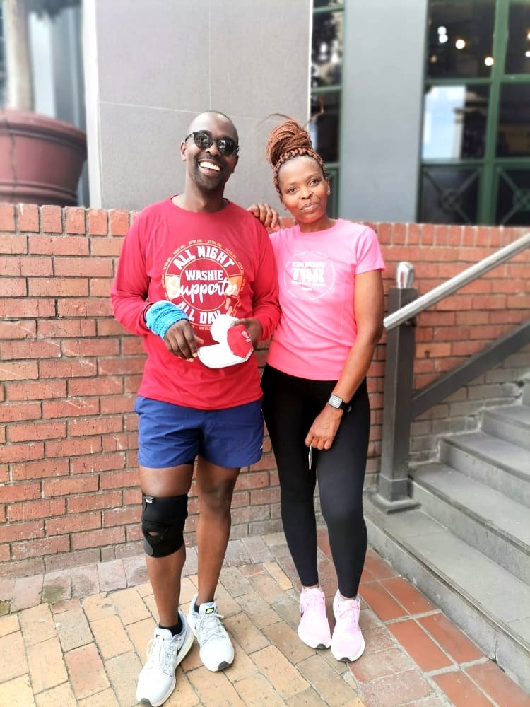TitaMcunukelwa's tweet photo. afternoon run done π
Mr 2x Washie finisher, happy birthday π, o kgole o lekane le nna β₯οΈ
#GraduationRun
#BirthdayRun
#FetchYourBody2024
#IPaintedMyRun
#TheStreetsAreCalling
#RunningWithTumiSole https://t.co/524pDF4e2B