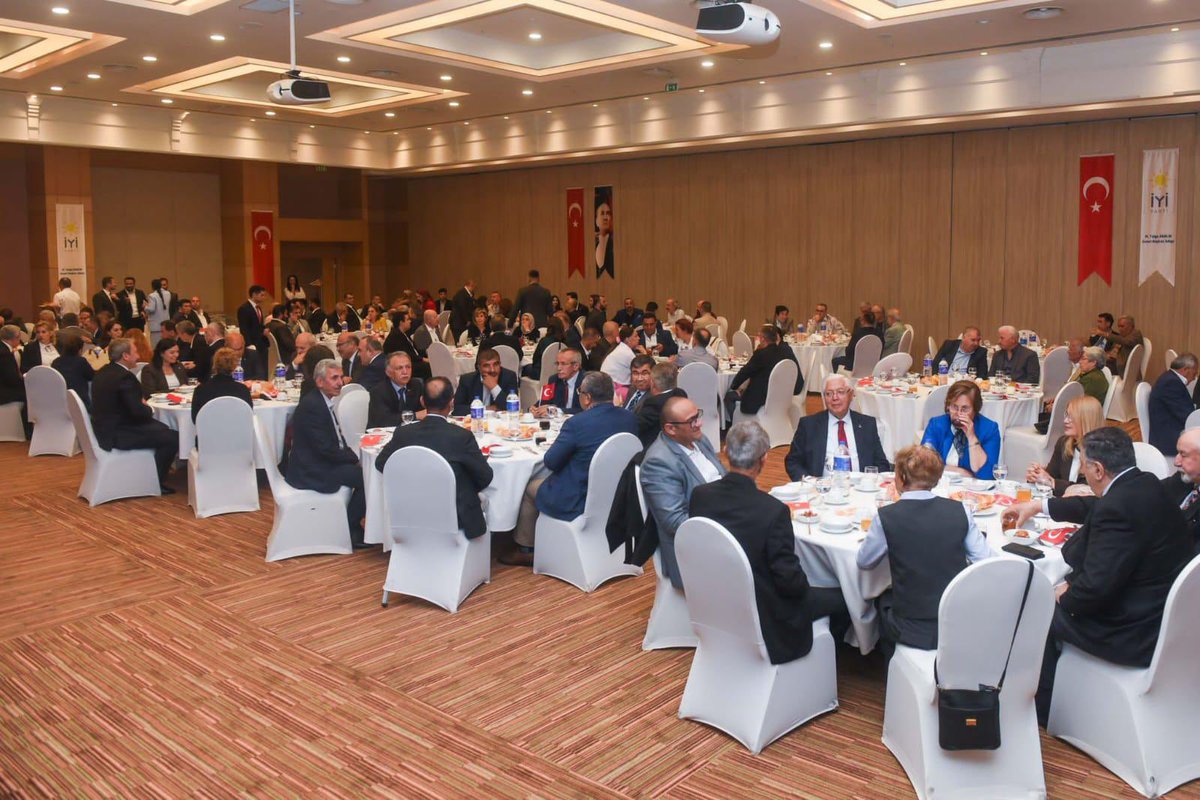 avtolgaakalin's tweet photo. Ankara hazır, biz hazırız!

#ŞimdiAkalınZamanı https://t.co/w3uTGz6mKc