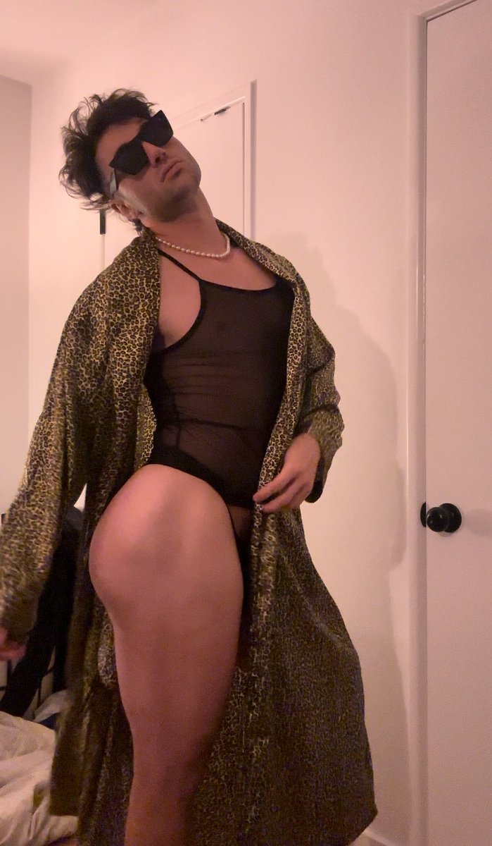michaelbossston's tweet photo. Good morning 😜🌶️  feeling spicy

@wearcoyote https://t.co/tSp5yF6yMr