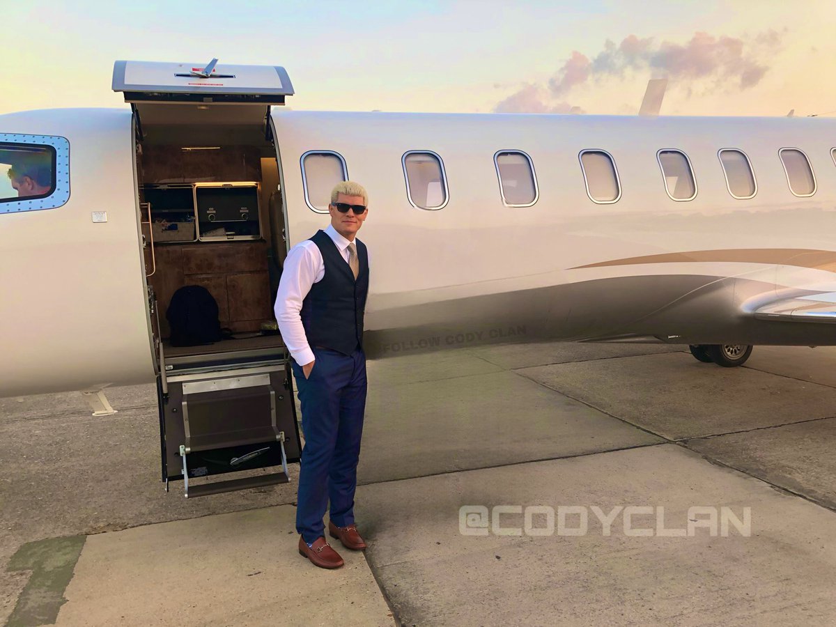 THIS IS CODY RHODES PRIVATE JET🔥
BRO Travel the Whole World in This✈️