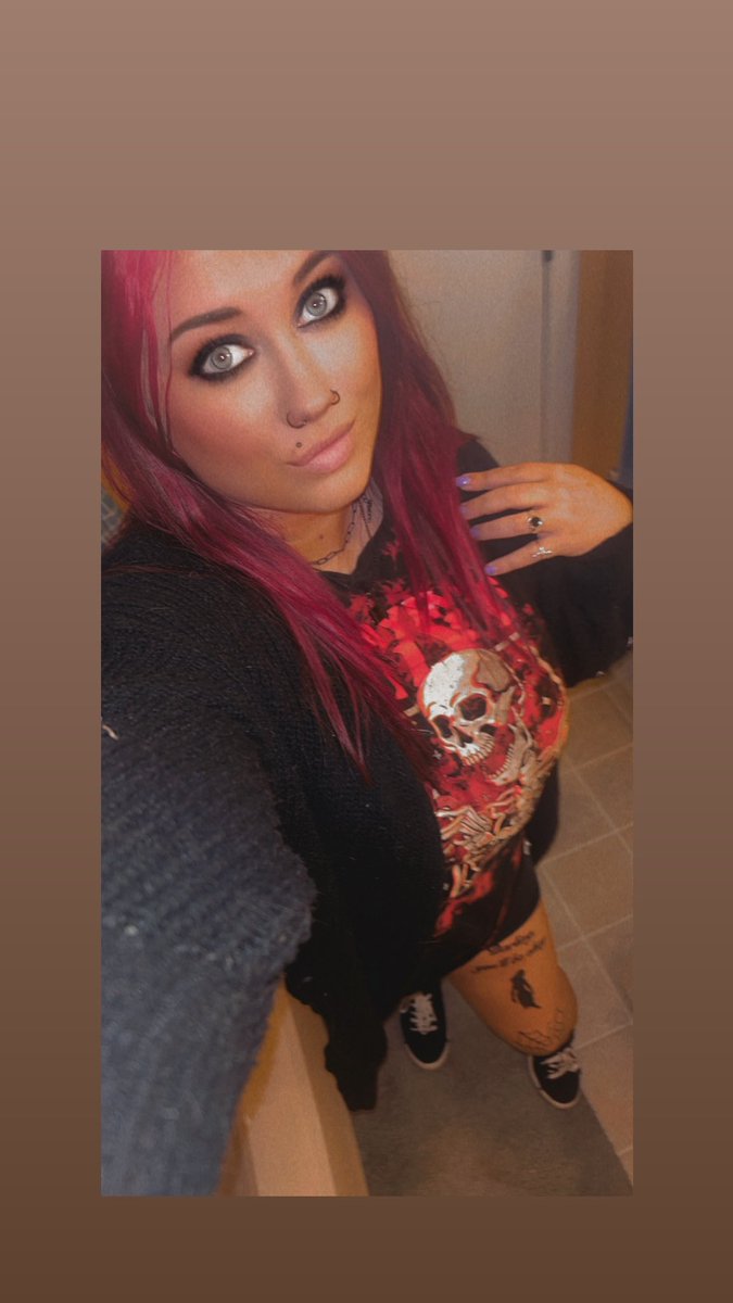 stephsteph52's tweet photo. ❣️💋🍒🕸️ https://t.co/5ai4PUG3Lf