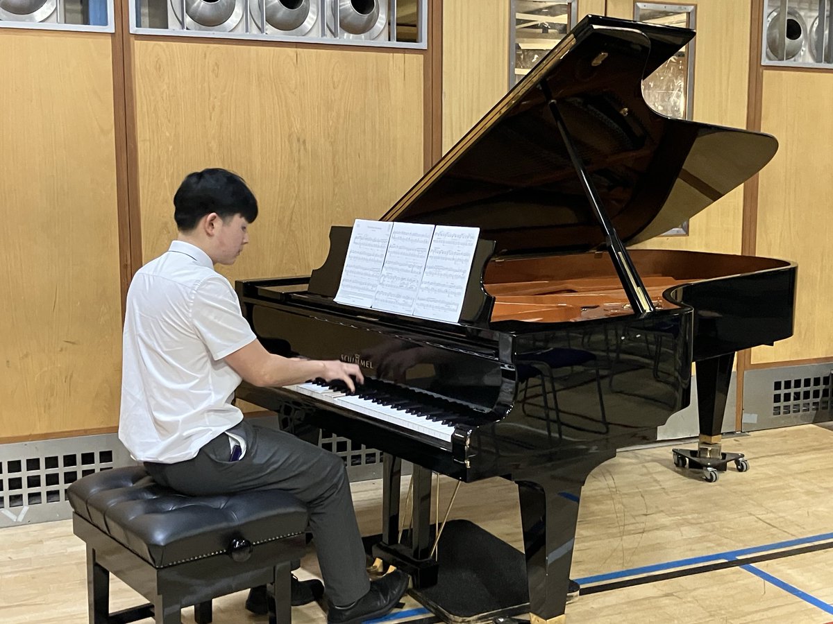 Congratulations to Jian C (Year 10) for performing Chopin’s Mazurka in A minor in Assembly so beautifully. A fantastic achievement!