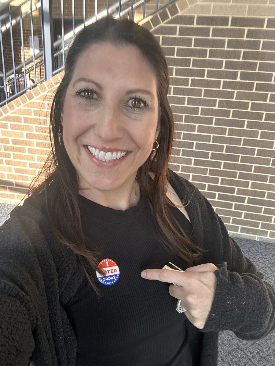 Vote vote vote!!! Show teachers you care. It takes less than 5 minutes! #katyisd #yourvoicematters