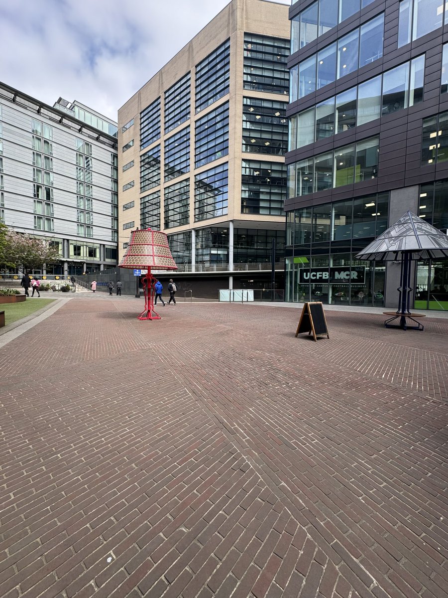 NehadSeddiq's tweet photo. A day in Manchester #STteaching https://t.co/QYadMCtwBq
