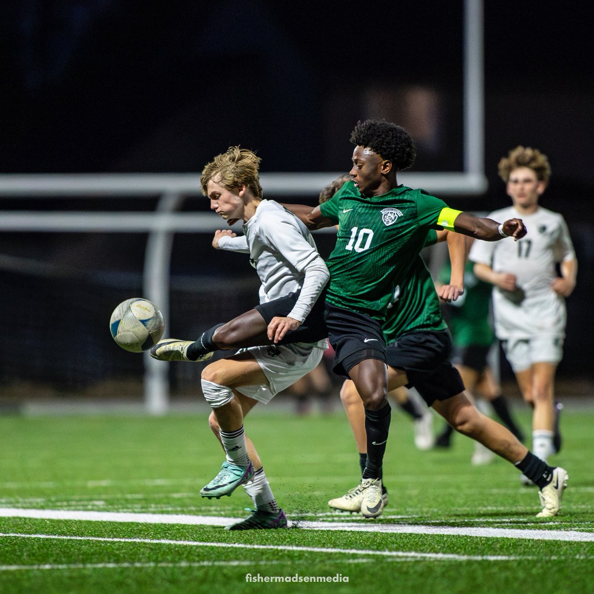 @LSWFC_Official vs @GretnaHSSoccer , got to try some night shooting and a new lens! Thanks to everyone who said hi last night, more pics up on insta! #NEBPREPS @nebraska_talk