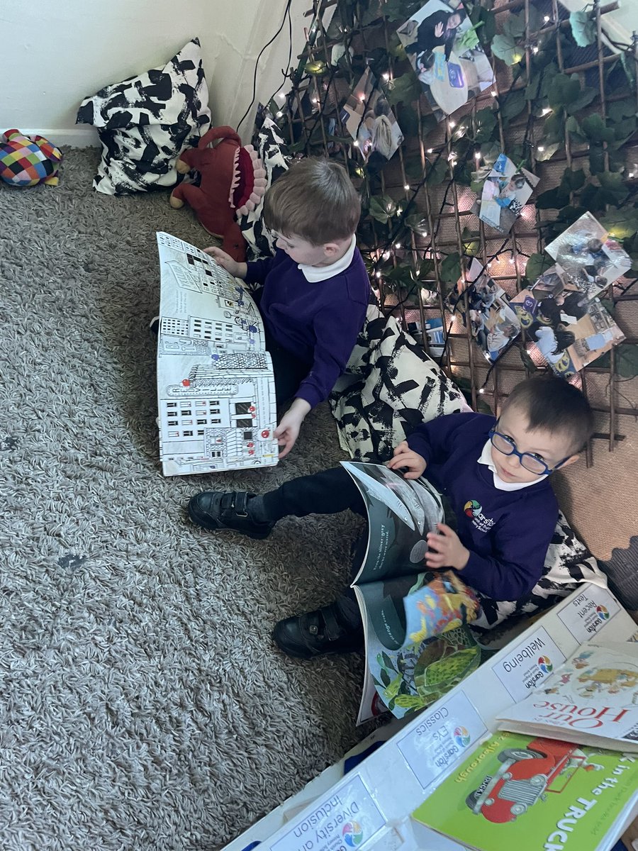 These boys are really enjoying our favourite five texts this term. <a href="/GarstonReads/">Garston Reads</a>  <a href="/GarstonCE/">GarstonCE</a>