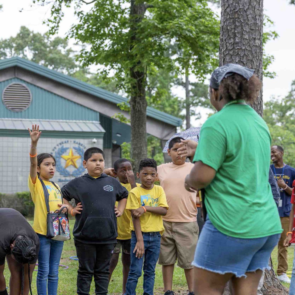 Harris County, we are seeing green! A greener Harris County that is. This week, we hosted our annual Earth Day celebration at Duessen Park. We hope this event educates and inspires the you and next generation to protect our planet!