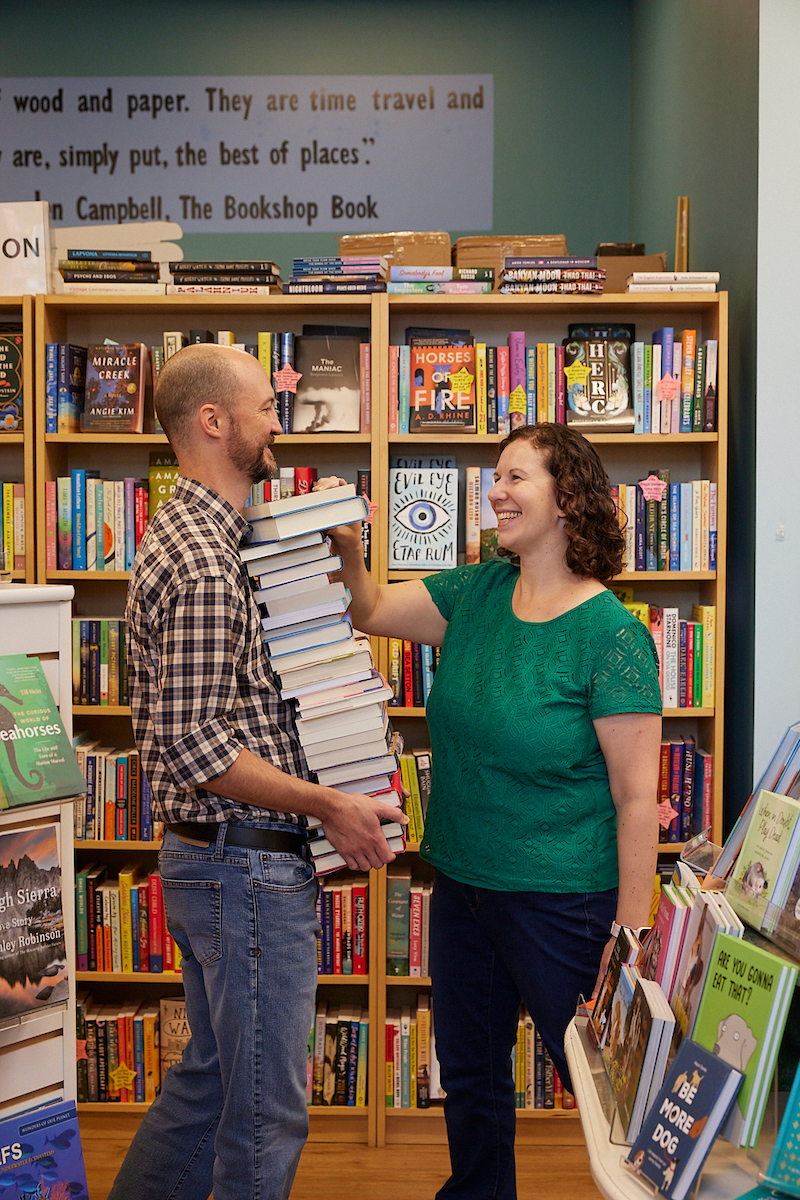 There's no such thing as too many books! 📘 Happy #WorldBookDay! #AllinArlington
📍: One More Page Books