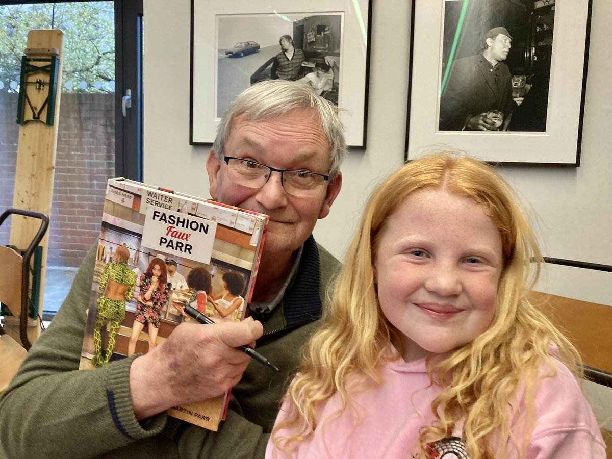 Photobook Junkies tweet media