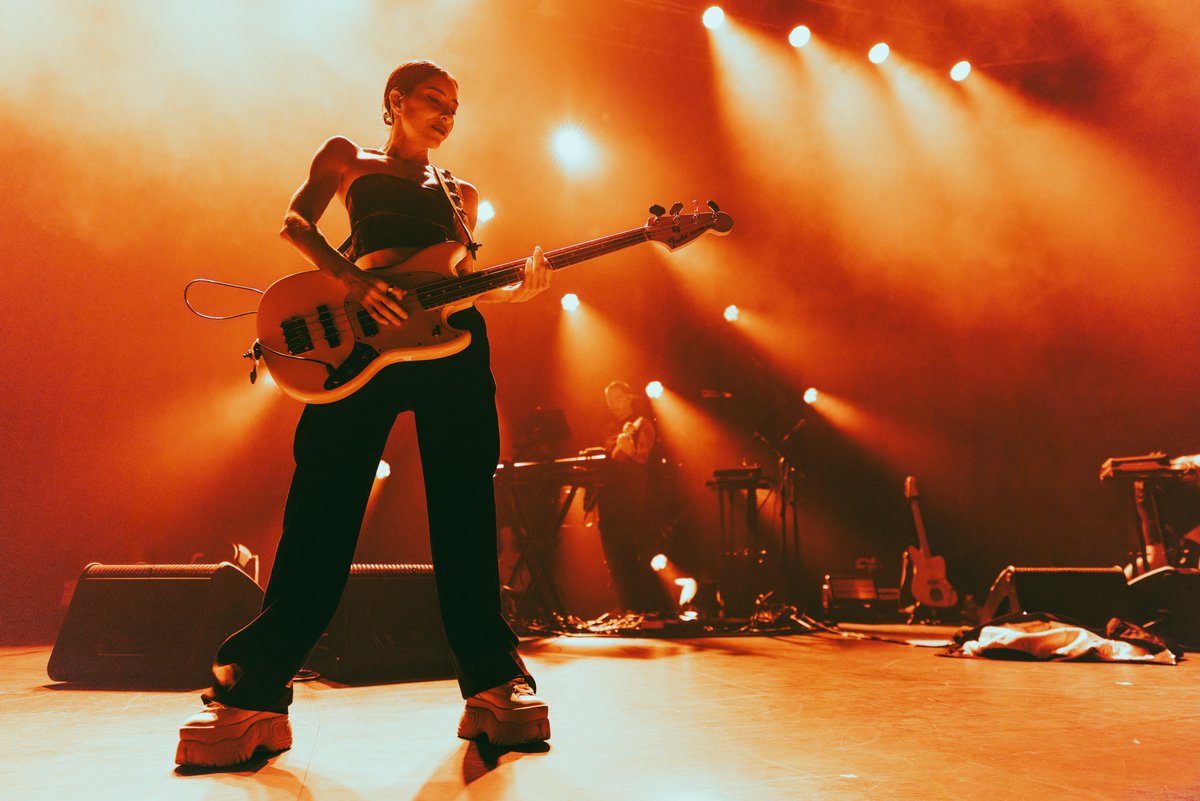 .@TheVeronicas 💗 Gothic Summer Tour at The Fillmore Silver Spring ★ 📸 Hailey Collins