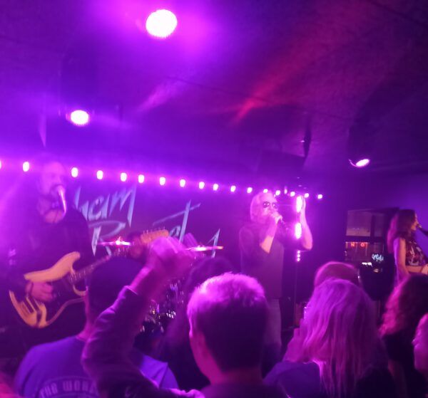 Graham Bonnet Band – Galej, Gothenburg, April 20th 2024. 
ARTICLE: bit.ly/4dbBTIE 
------ Author: Daniel Reichberg ------
#alcatrazz #grahambonnet #grahambonnetband #michaelschenkergroup #rainbow
bit.ly/3hDY6AR