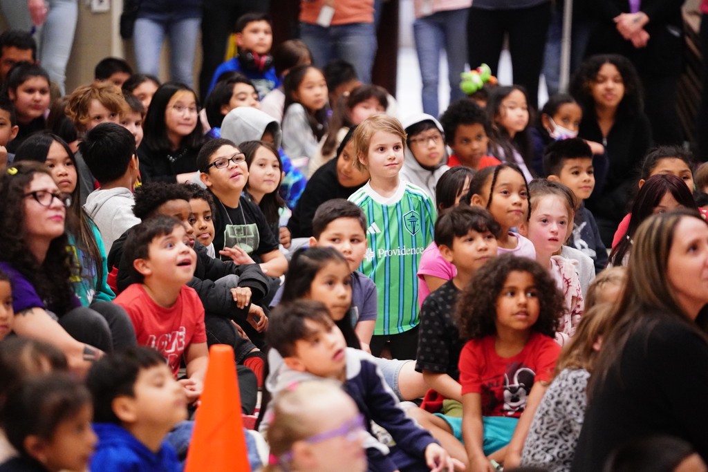 Thank you to our friends in the Seattle Pro Sports community and everyone who joined us for the Earth Day 2024 celebration at Concord Elementary. We are honored to work in partnership with you all to increase access to play for children in our community through @kcplayequity!