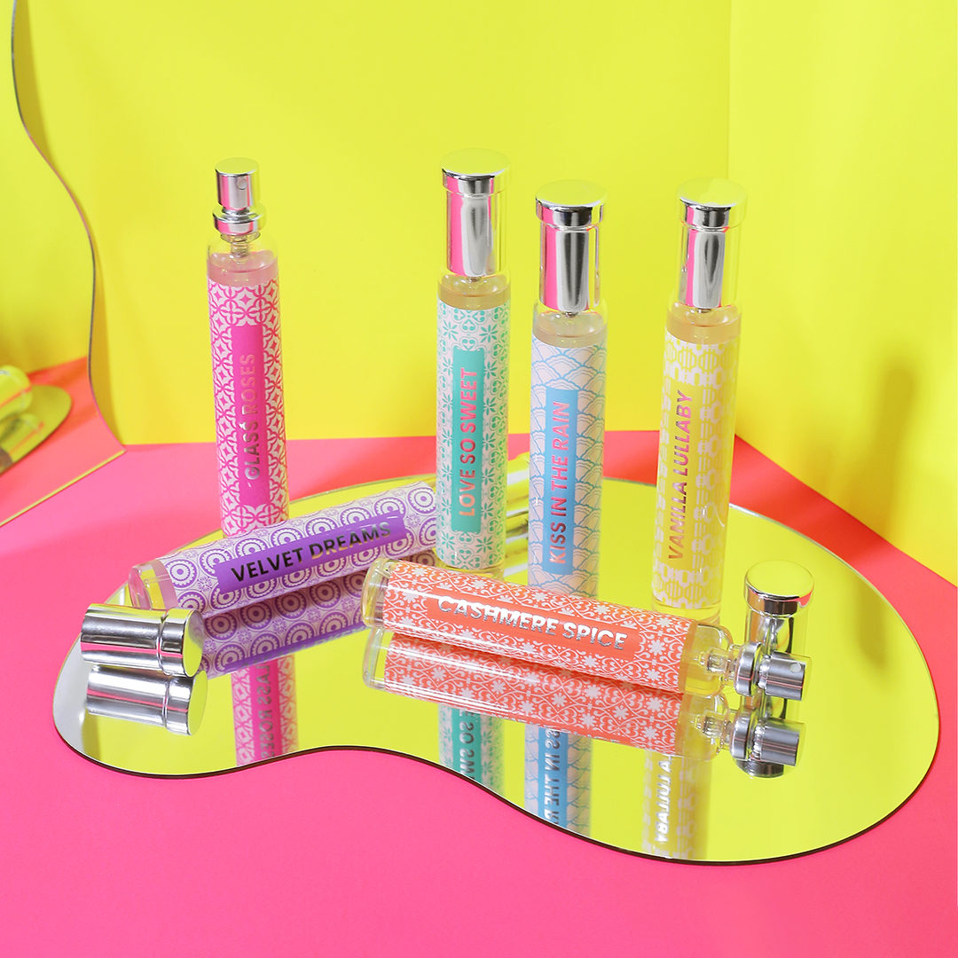 shopmissa's tweet image. Introducing our newest obsession: A2O Lab&apos;s sensational line of perfumes! 🌸✨ 
With 6 captivating scents to explore, from fruity to sweet to fresh, there&apos;s something for every mood and moment. Find your signature scent today! 💖🍊 

#A2OLab #NewPerfumes  #Perfume #Shopmissa