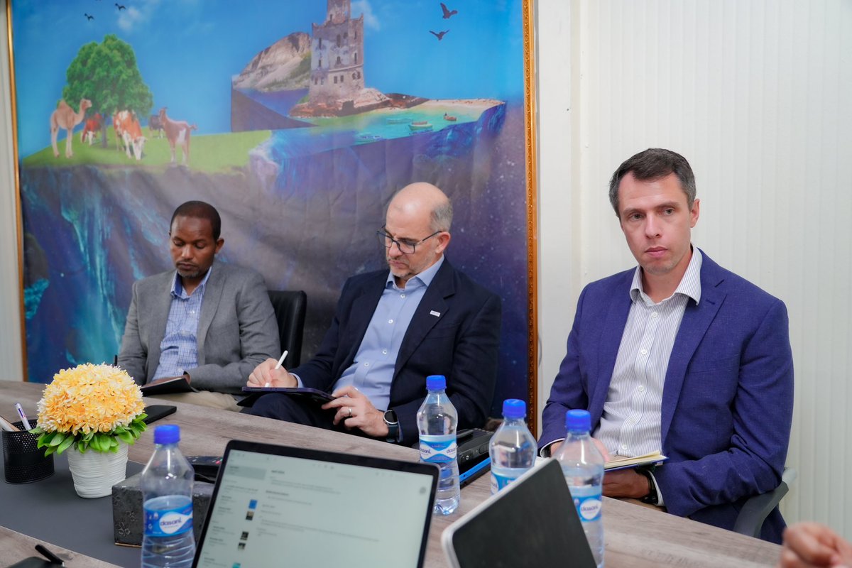 I had the pleasure to meet with FCDO and @USAIDSomalia this afternoon. It fascinating to have an update discussions pertaining to our recent developments made in the country’s climate actions, means of implementations needed and received so far and our approach for effective