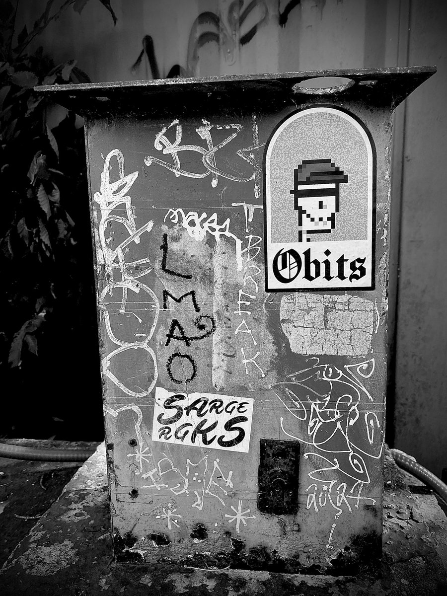 RegularReggo's tweet photo. 🚧💀🚧 ohh u know... just me and @oaklordone slapping up some @ObitsNFT stickers last night for https://t.co/YwawSVJExS #EIYKYDK #ObitsSticker 🔉 https://t.co/3wG0mWzLlY