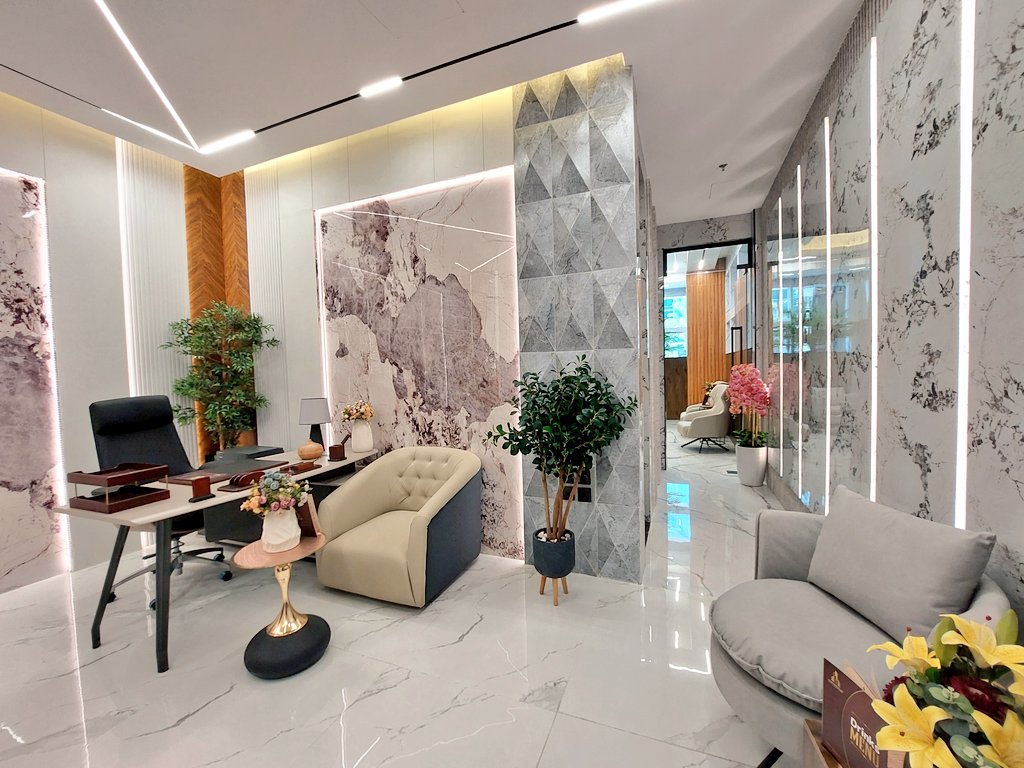 مكاتب للإيجار الشهري و السنوي بكافة الخدمات (( المجانية )) التي يحتاجها العميل ✨

- تنظيف و صيانة على مدار اليوم
- ضيافة لك و لضيفك الكريم على مدار اليوم
- فاكس وهاتف برقم خاص
- إنترنت فايبر
- إضافة أثاث وإزالته
- مواقف

وغيرها الكثير 

نسعد بخدمتكم
536700055