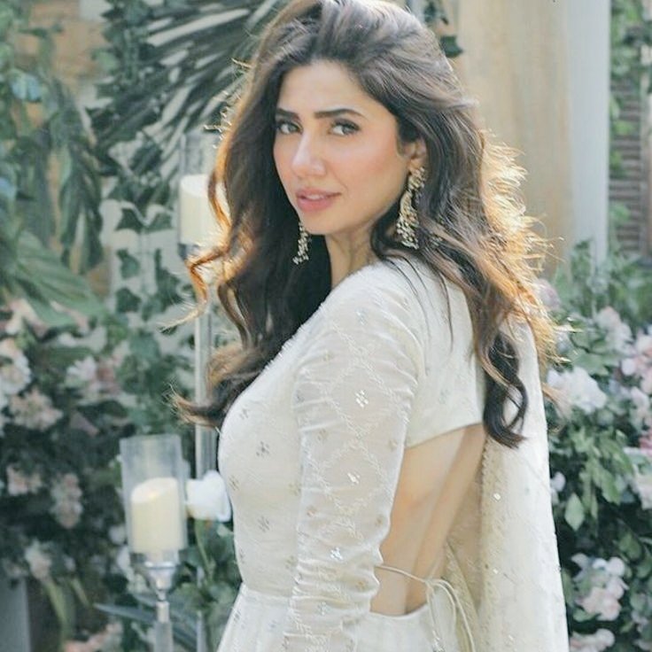 mahira khan in white is everything to me

🕊️🤍🪽