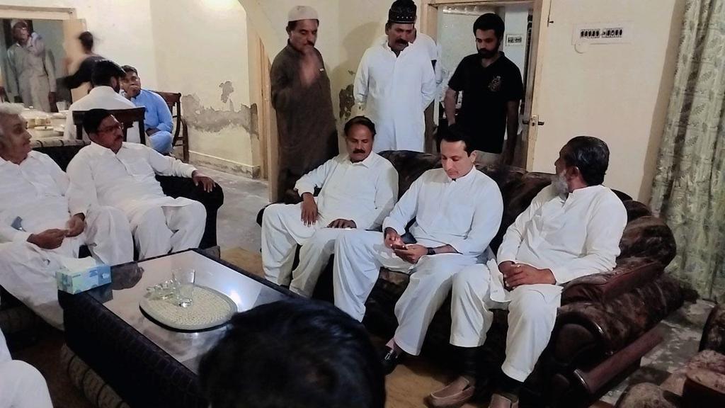 MNAMohsinRanjha's tweet photo. چک 90 نمبر جنوبی میں تسنیم سندھو کے ہاں پرتکلف عشائیہ میں شرکت۔
#NA83 #PP74 https://t.co/KpH3Mz7fm5