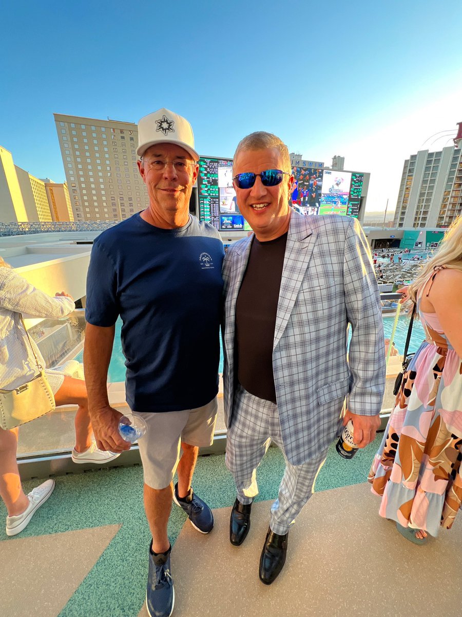 Legend 🤝 legend We’re throwing it back to when our CEO/Owner @DerekJStevens met with baseball icon and true artist of the pitcher’s mound, Hall of Famer @gregmaddux at @stadiumswim during last year’s @baller_poker weekend! ⚾️ This weekend, the Baller Dream Celebrity Poker