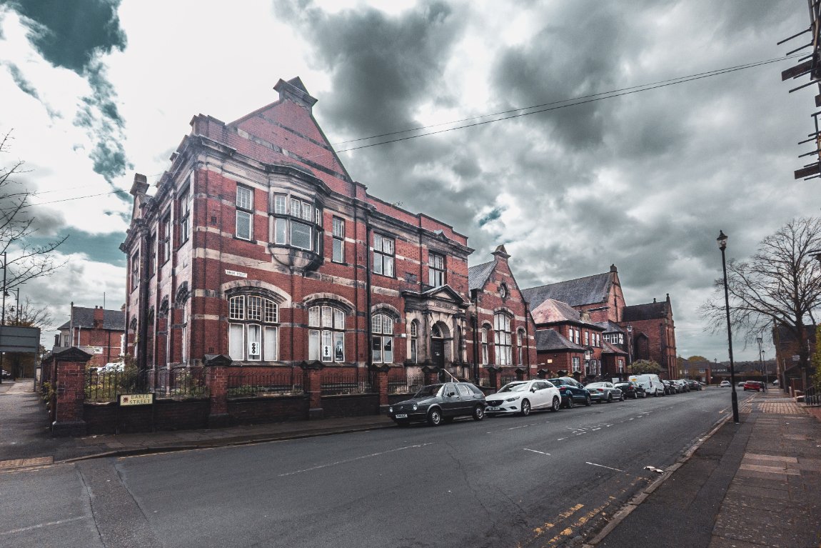 Preserving Fenton's Heritage: Albert Square Conservation Area Expanded In the heart of Fenton, Stoke-on-Trent, Albert Square stands as a historically rich site that has recently seen its designation as a conservation area expanded. theredhairedstokie.co.uk/preserving-fen…