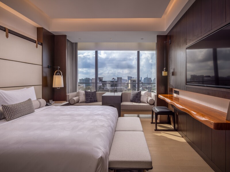 JW Marriott recently unveiled its second property in Kenya with the opening of JW Marriott Hotel Nairobi, which stands as the tallest hotel in the country at 35 stories. marr.in/6019bchf7
