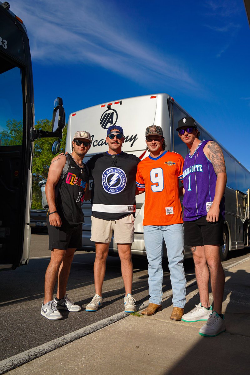 DunedinBlueJays's tweet photo. New week. New series.🔥

This week, we’re hitting the road to Jupiter for our series against the Hammerheads thanks to Academy Bus.  #OnTheRoad https://t.co/TLcBRYrnWB