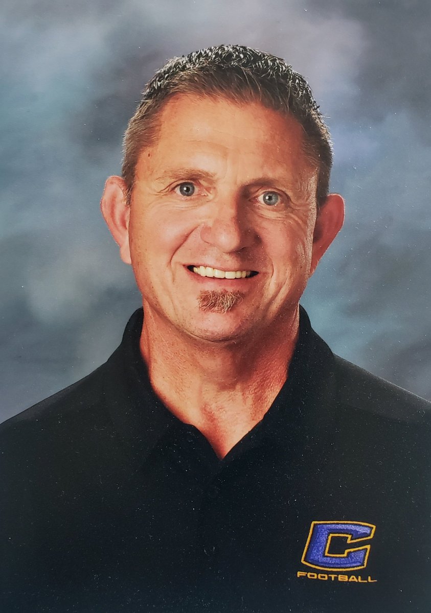ORCoaches's tweet photo. Congratulations to Defensive Coordinator, Mike Schaan, Cascade Christian HS- The 2024 Oregon High School Broyles Award recipient, as the top assistant Oregon prep football coach.  @BroylesAward @CCHSMedfordOR https://t.co/9woEQ7pCsz