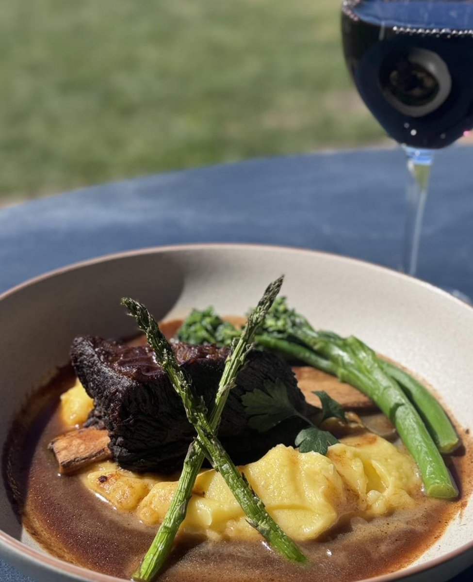 Don’t miss out a perfect day at Boston Bay Wines.
Our Chef has made Boston Bay Merlot braised beef short ribs accompanied with glass of Boston Bay beautiful reds. 🍷
bostonbaywines.com.au