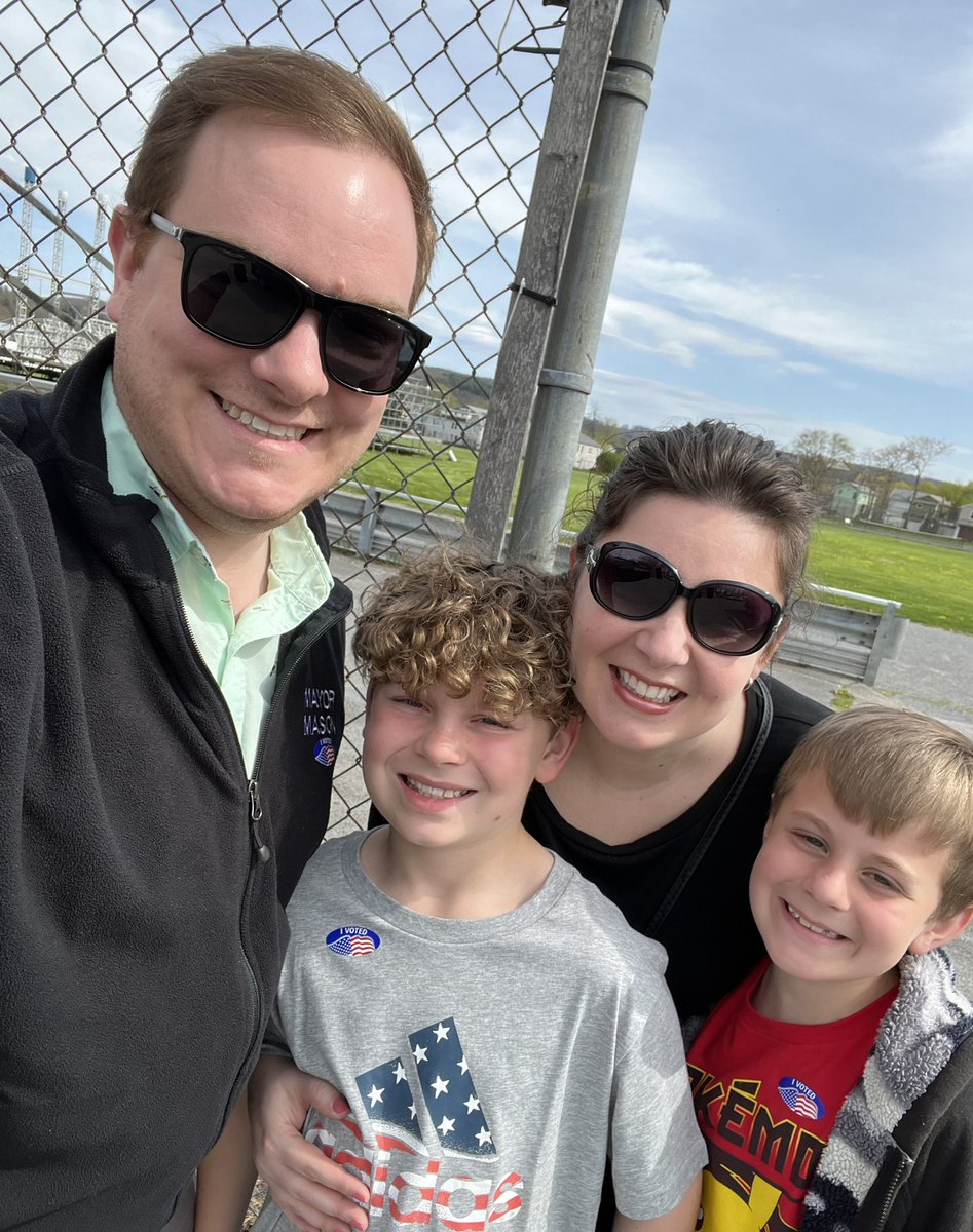 MayorMasonClfd's tweet photo. Kellie and I voted, and the boys tagged along. Get out and vote! Polls are open until 8pm. 🗳️ 🇺🇸 
#MayorMason https://t.co/CzKOQmJnWQ