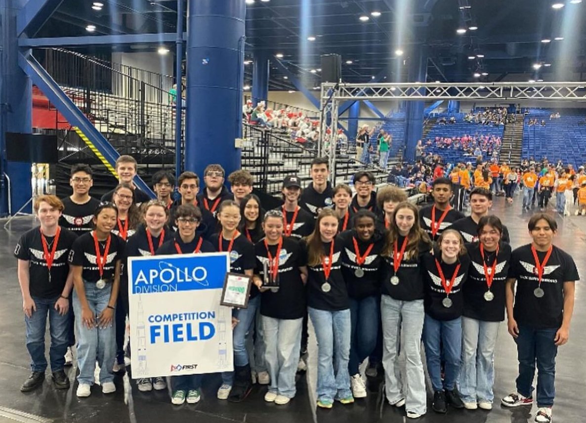 Congratulations to Rockwall-Heath High School's Black Hawk Robotics Team #3310 who are advancing the to World Championship this week! Best of luck to our outstanding students. Read about the successful competition season here: tinyurl.com/5n94j8hx