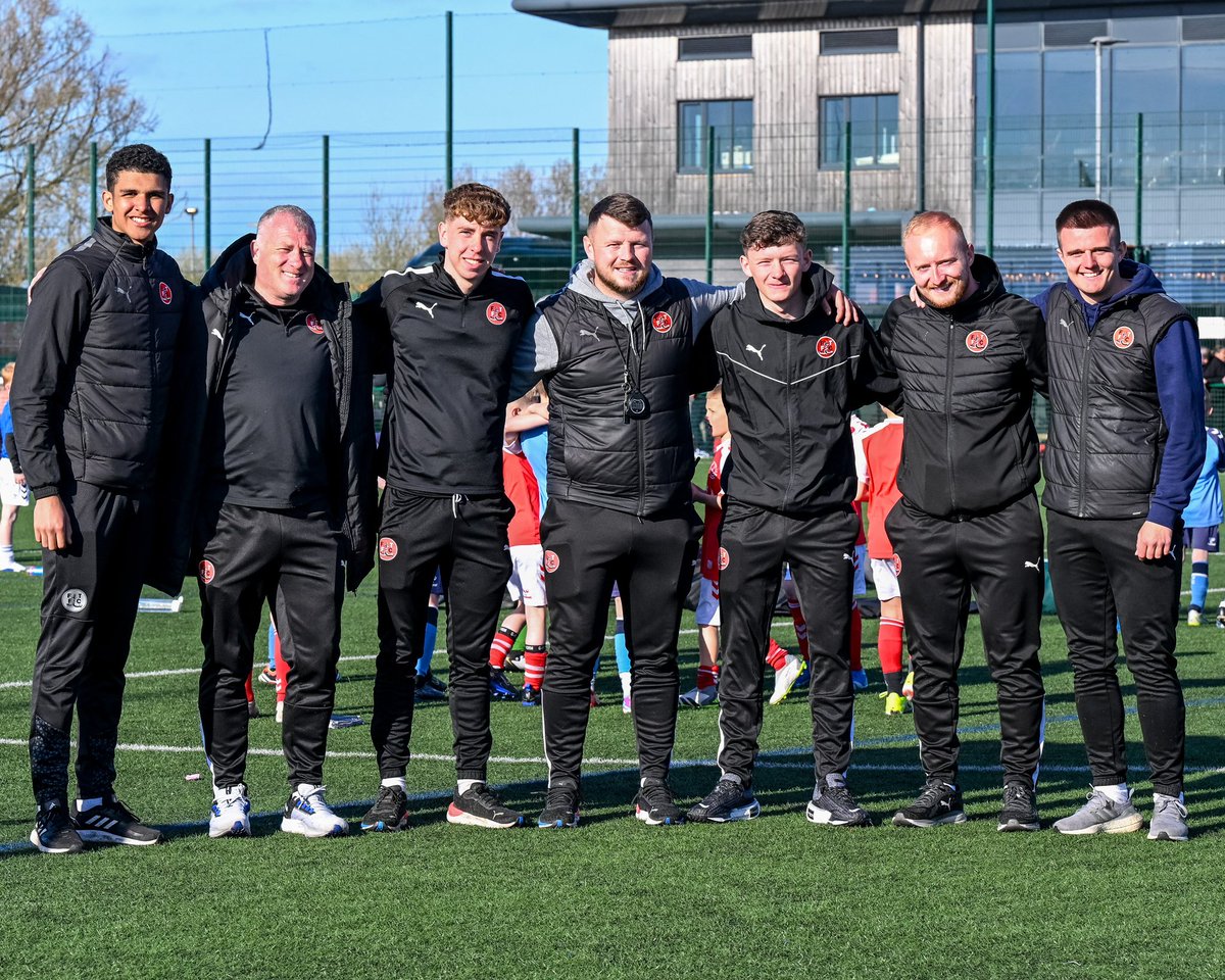 StauntonTurner's tweet photo. What a weekend☀️⚽️

We had the pleasure to host our U8s Poolfoot Cup @PoolfootFarm welcoming numerous teams from all over the UK👏🏼

Can’t thank the staff involved in the day enough to ensure all our players had a magnificent day⚽️

@AcademyFTFC https://t.co/66BQ6Ez5nQ