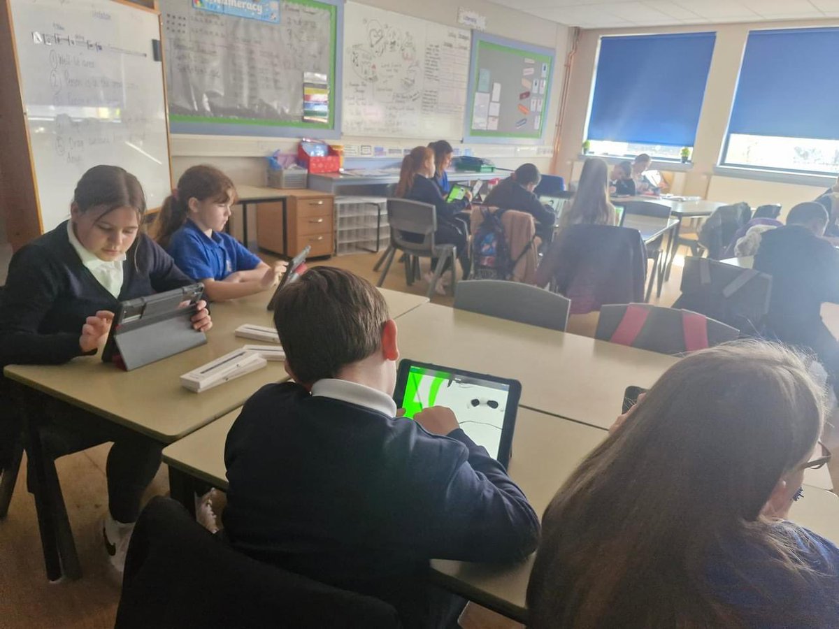 Great to see that some of our schools were utilising the <a href="/SkrivaStylus/">Skriva</a> to take part in our creativity lesson last Friday. Helping them achieve wonderful pieces of emotion Pop Art.