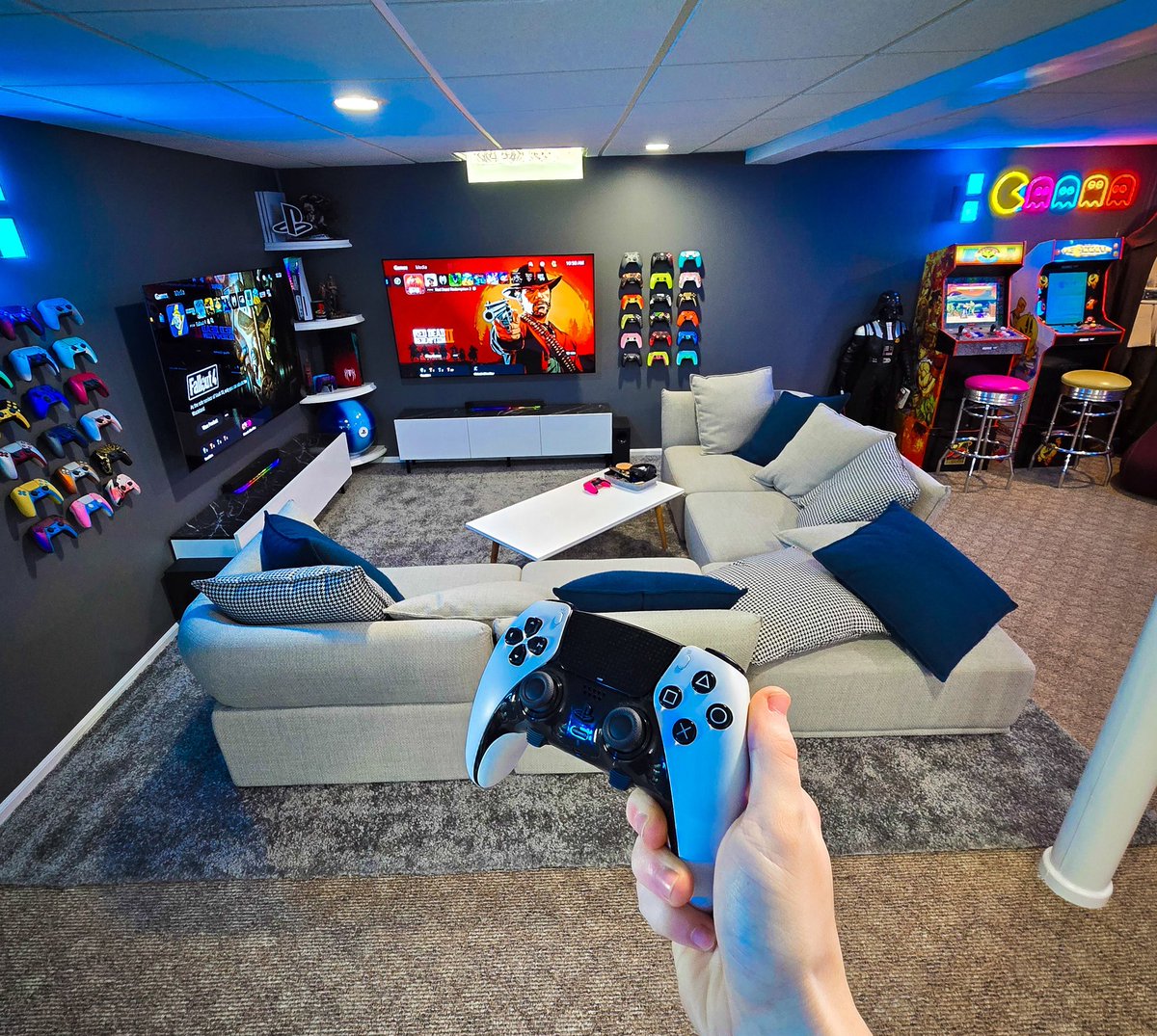 lastofcam's tweet image. What's stopping you from building a game room in your basement?