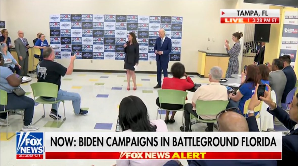 MAGAIncWarRoom's tweet photo. WOW. A WHOPPING 10 PEOPLE SHOWED UP FOR BIDEN IN FLORIDA https://t.co/oEFH5C3RQq