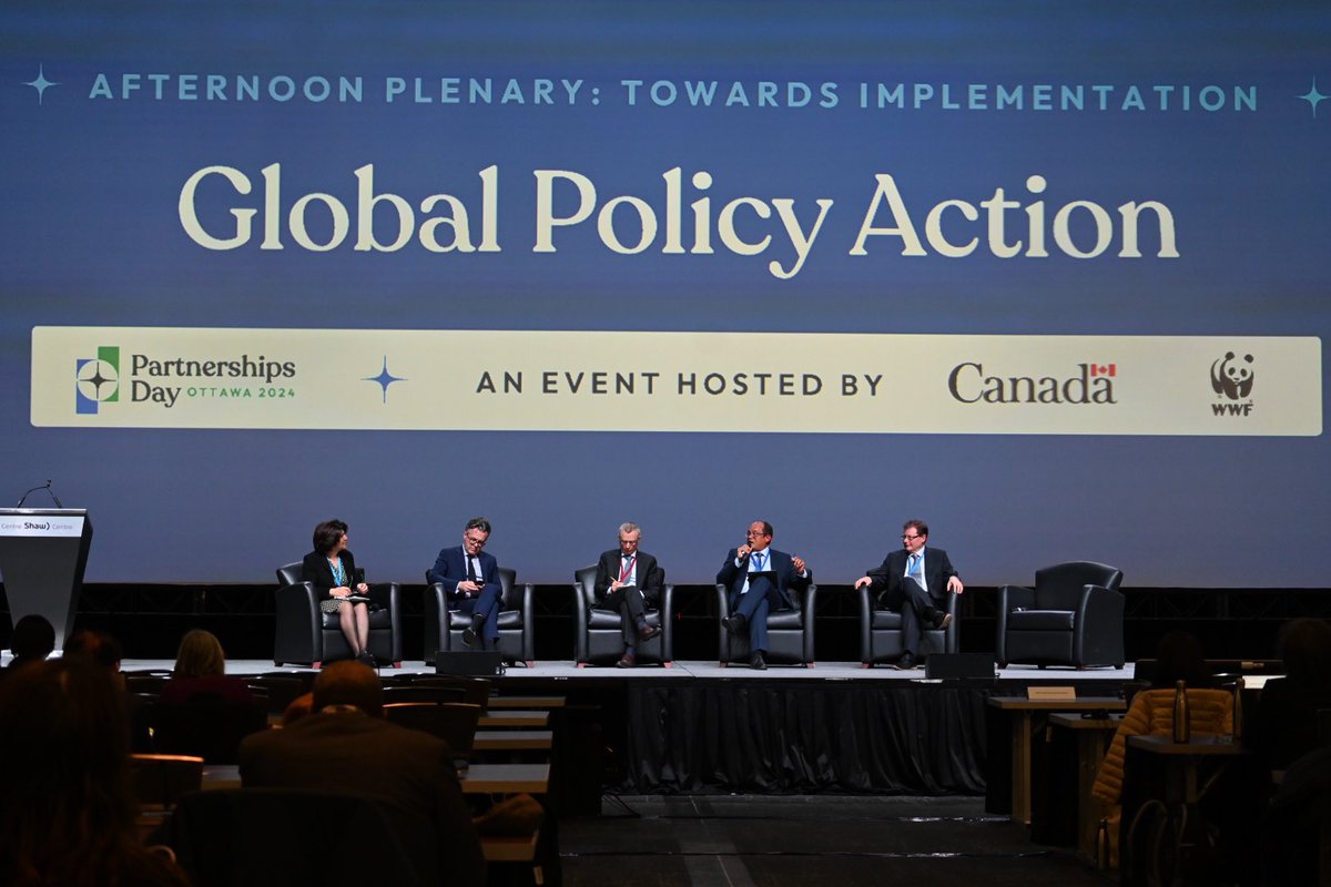 BRS @rolphpayet spoke at #GlobalPolicyAction panel, #PartnershipsDay ahead of #INC4, highlighting the inherent linkages between #plastic pollution, #ClimateChange and #BiodiversityLoss and the importance of coordinated international policy response. Thank you 🙏 #Canada and @WWF.