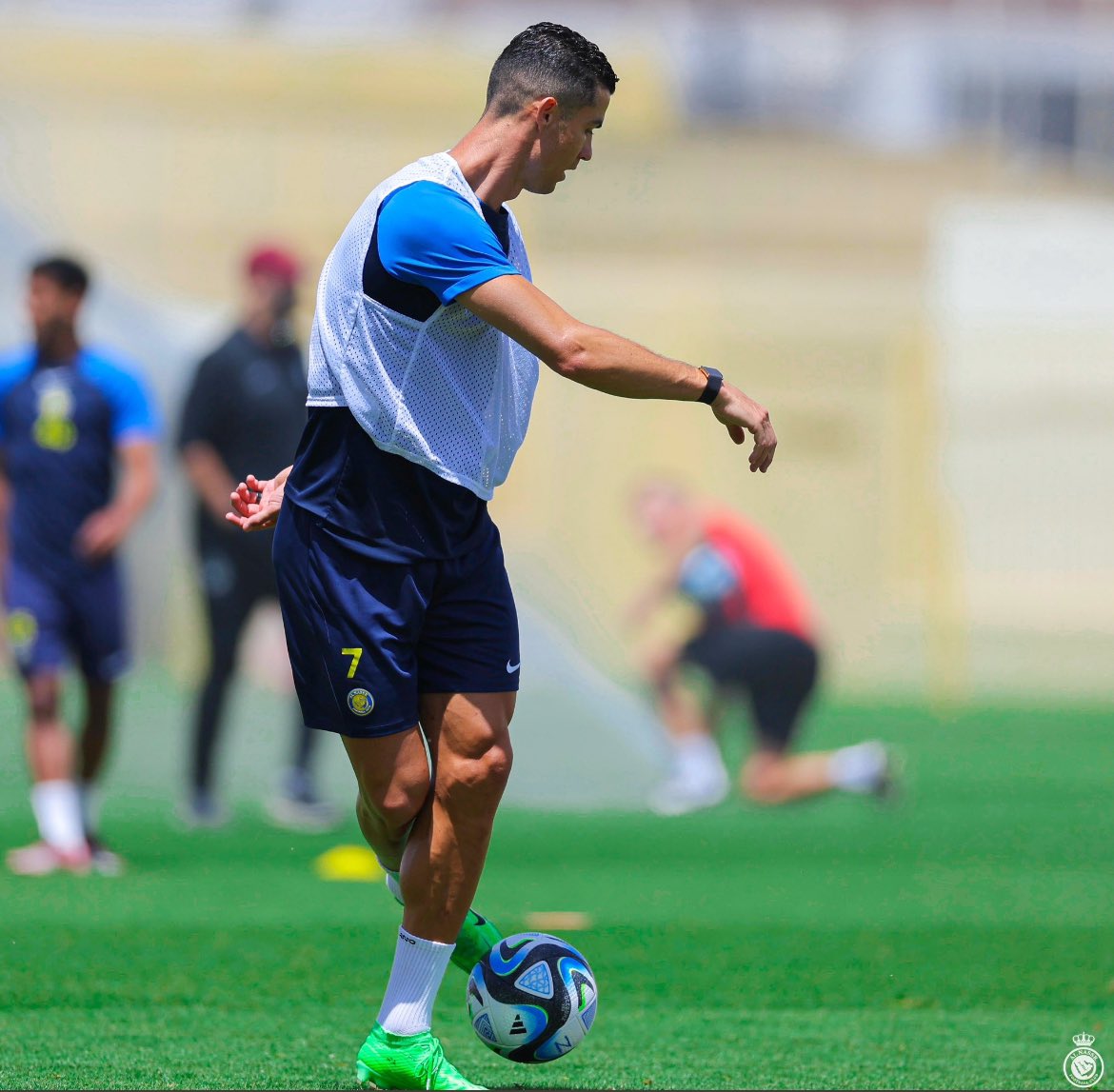 Cristiano practicing his skills 💫