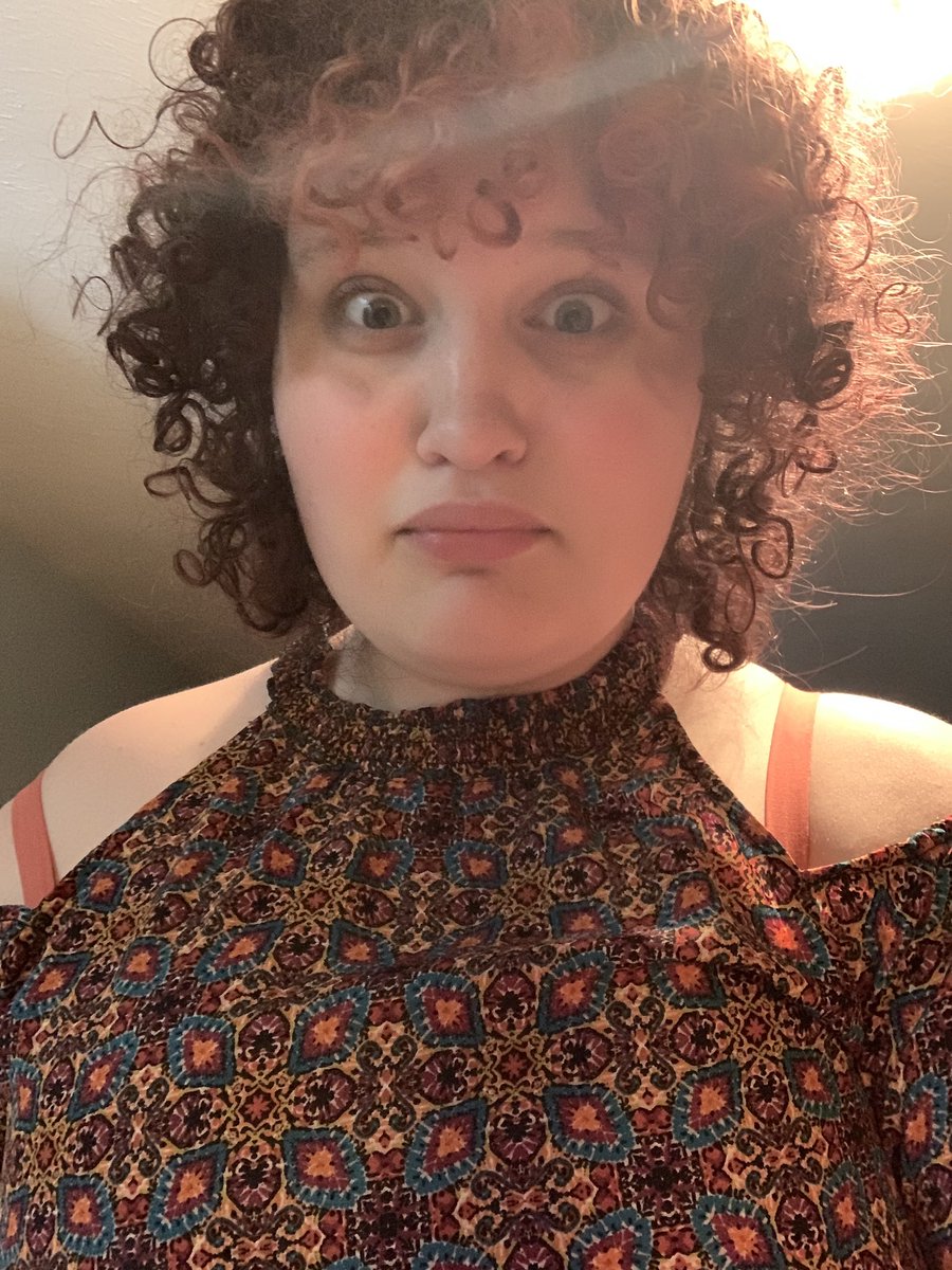 Charlie (,,◕ ⋏ ◕,,) tweet media